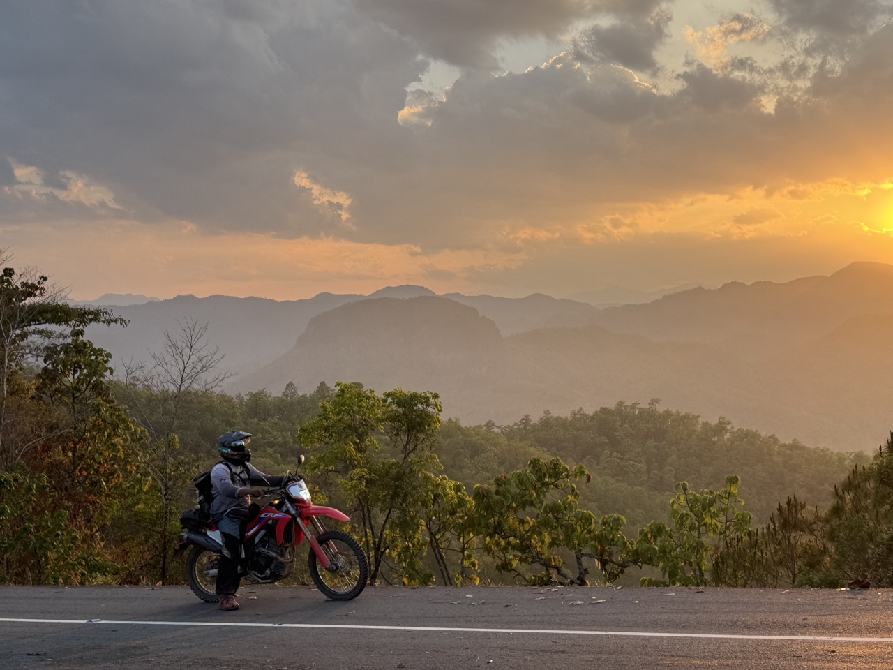 Mae Hong Son loop — big bike touring route from Chiang Mai
